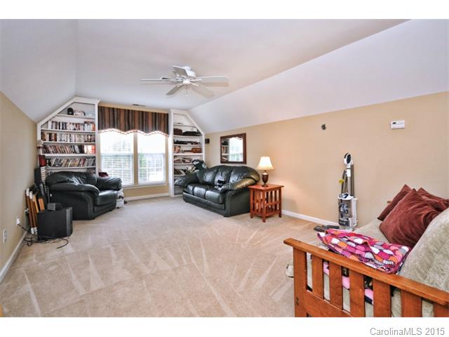 574 Lansfaire Ave, Concord, NC 28027 photo 10