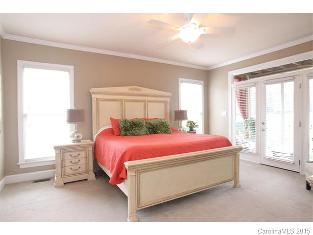 18800 Greyton Ln, Davidson, NC 28036 photo 8