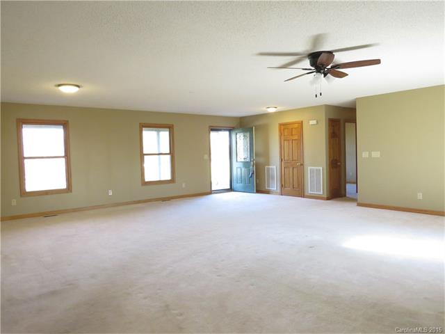 654 E Memorial Hwy, Harmony, NC 28634 photo 12