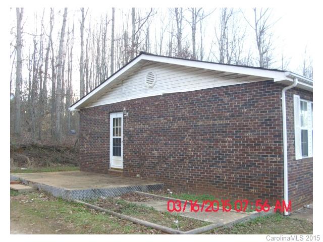 133 Bb Ln, Hiddenite, NC 28636 photo 2