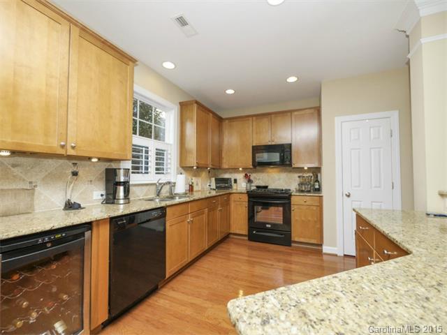 17539 Harbor Walk Dr, Cornelius, NC 28031 photo 5