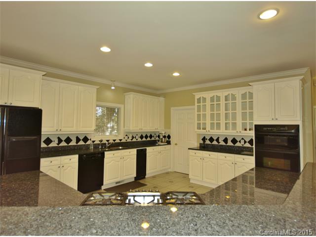 19004 Mountainview Dr, Cornelius, NC 28031 photo 6