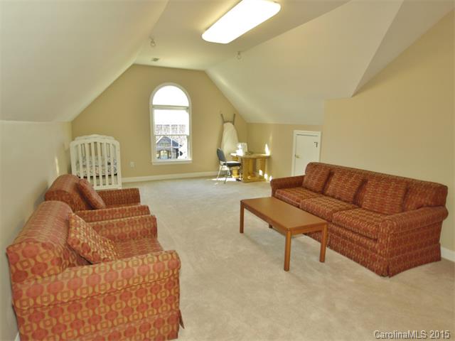 19004 Mountainview Dr, Cornelius, NC 28031 photo 12