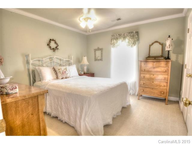 150 S Kimberly Rd, Davidson, NC 28036 photo 13