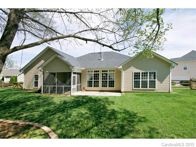 7471 Common Oak Dr, Stanley, NC 28164 photo 2