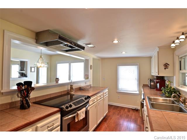 401 Kinder Rd, Harmony, NC 28634 photo 2