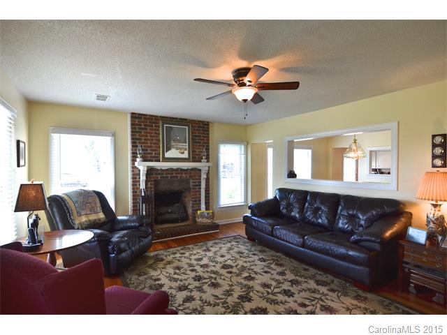 401 Kinder Rd, Harmony, NC 28634 photo 17