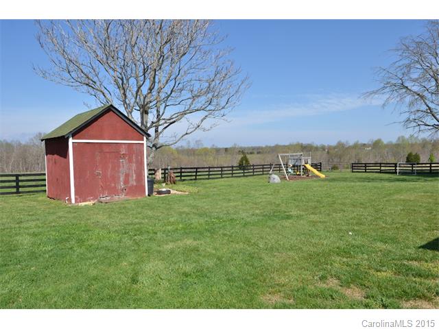 401 Kinder Rd, Harmony, NC 28634 photo 7