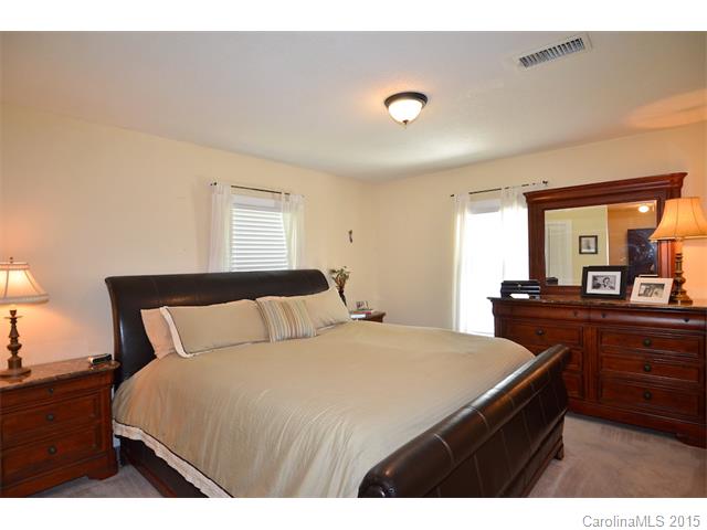401 Kinder Rd, Harmony, NC 28634 photo 12