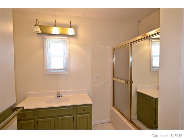 401 Kinder Rd, Harmony, NC 28634 photo 11