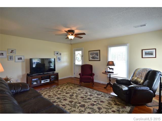401 Kinder Rd, Harmony, NC 28634 photo 19