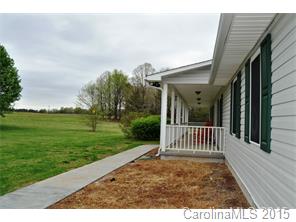 133 Chief Thomas Rd, Harmony, NC 28634 photo 3