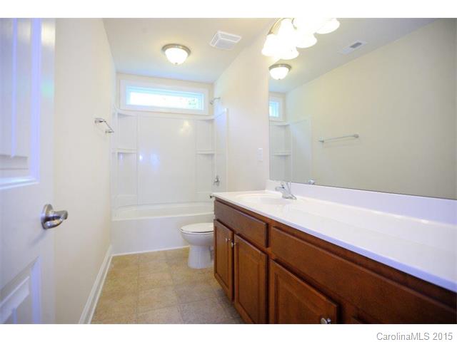 7444 Golf Course Dr, Denver, NC 28037 photo 9