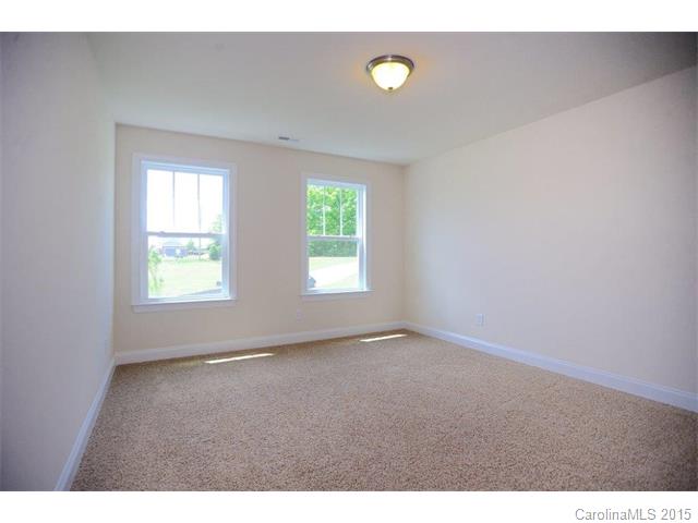 7444 Golf Course Dr, Denver, NC 28037 photo 5