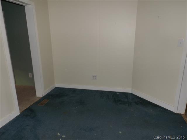 1042 W Laurel Ave, Lancaster, SC 29720 photo 6