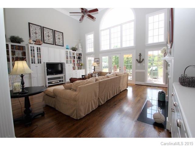 18800 Riverwind Ln, Davidson, NC 28036 photo 9