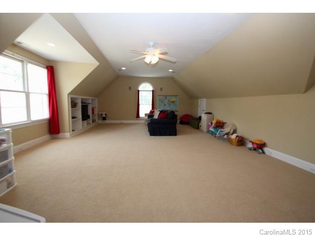 18800 Riverwind Ln, Davidson, NC 28036 photo 21