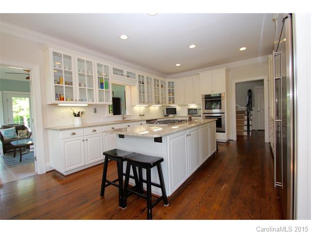 18800 Riverwind Ln, Davidson, NC 28036 photo 4