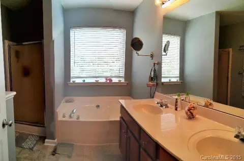 451 Fox Ridge Ct, Denver, NC 28037 photo 13