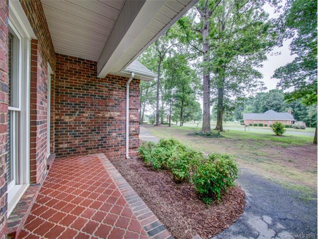 600 Heather Pl, Monroe, NC 28112 photo 4