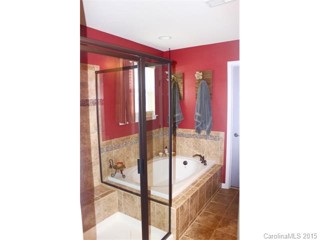 10925 Kingsview Dr, Davidson, NC 28036 photo 11