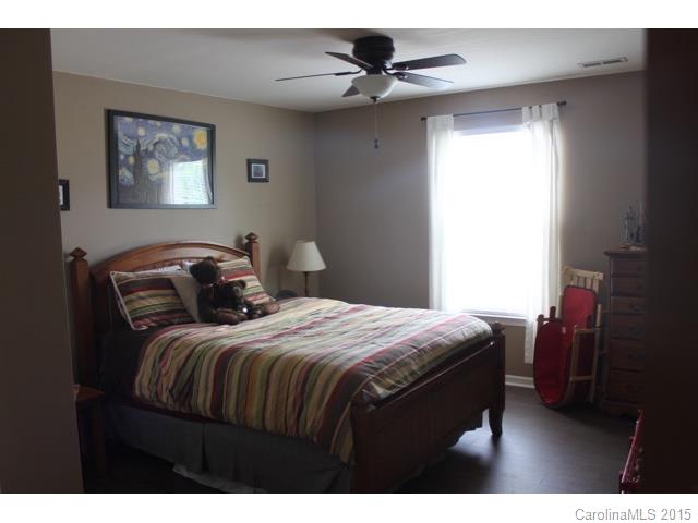 10925 Kingsview Dr, Davidson, NC 28036 photo 7
