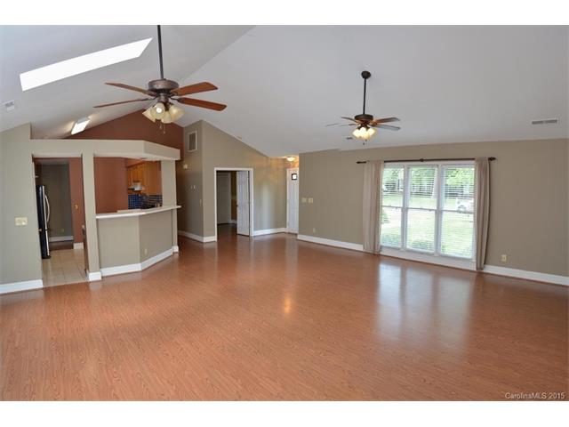 20325 Willow Pond Rd, Cornelius, NC 28031 photo 4