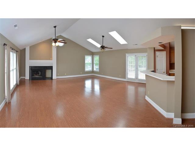 20325 Willow Pond Rd, Cornelius, NC 28031 photo 3