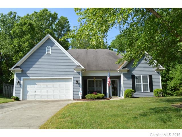 8303 Forest Shadow Cir, Cornelius, NC 28031 photo 1