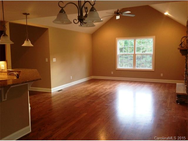 2878 Cyrene Ln, Conover, NC 28613 photo 5