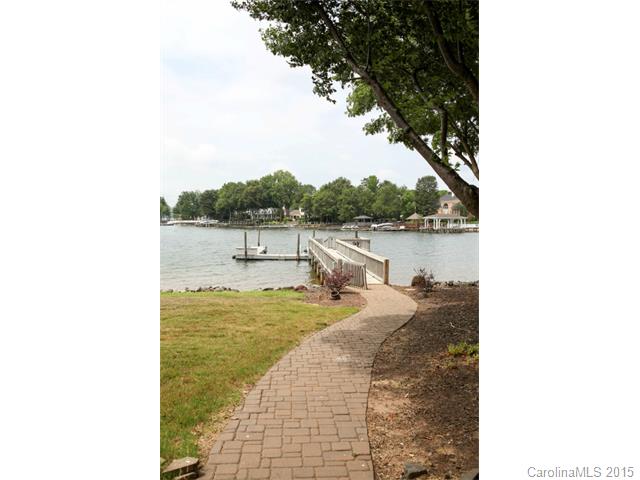 18315 Bowsprit Pointe Rd, Cornelius, NC 28031 photo 13