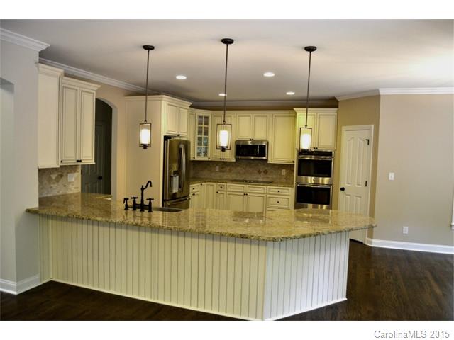 526 Streamside Ln, Waxhaw, NC 28173 photo 4