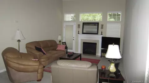 7900 Mariners Pointe 7900 Cir #7900, Denver, NC 28037 photo 2
