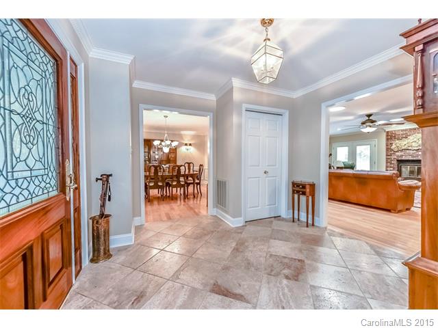 2304 Carson Dr, Waxhaw, NC 28173 photo 2