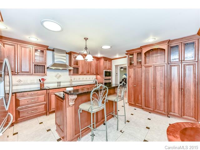 2304 Carson Dr, Waxhaw, NC 28173 photo 6