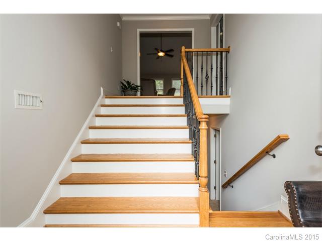 503 Grayson Ct, Matthews, NC 28105 photo 3