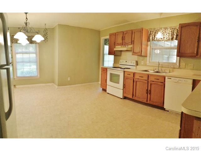 129 Devine St, Stanley, NC 28164 photo 3