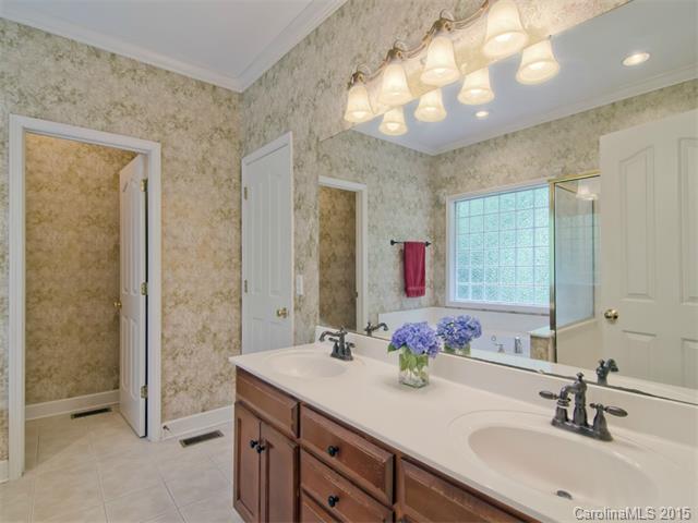 6367 Fox Chase Dr, Davidson, NC 28036 photo 16