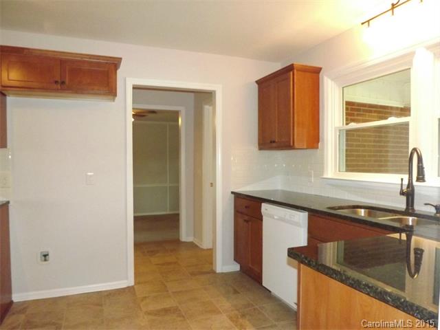 420 Spring Lake Dr, Monroe, NC 28110 photo 3