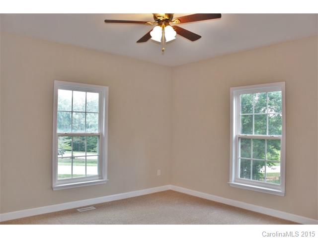 2023 Roadrunner Rd, Clover, SC 29710 photo 15