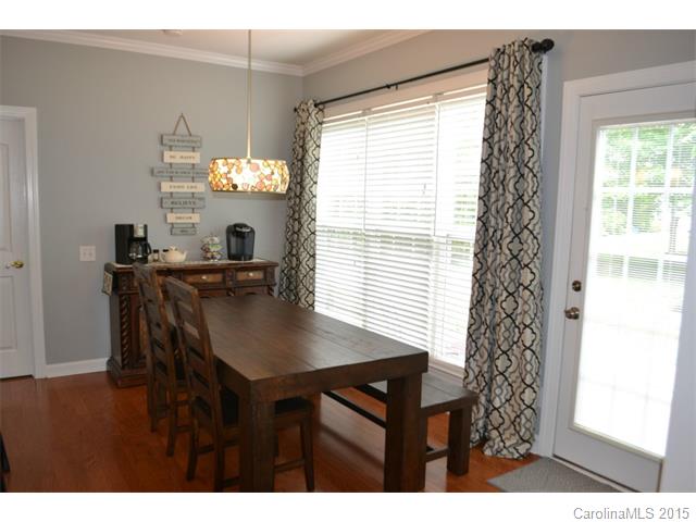 424 Gilchrest Cir, Matthews, NC 28105 photo 9