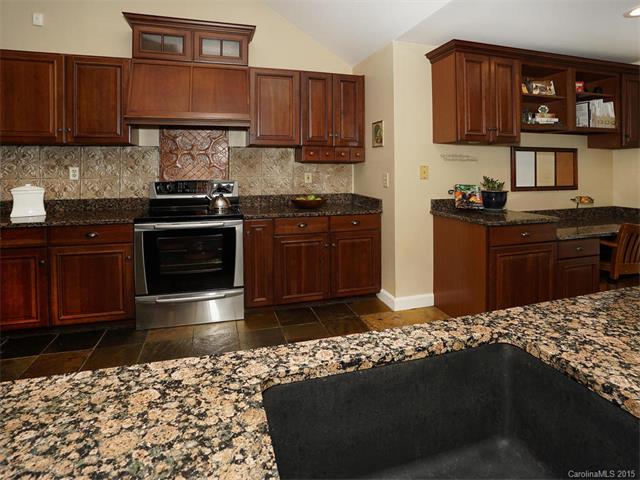 7913 Lakeview Dr, Denver, NC 28037 photo 6