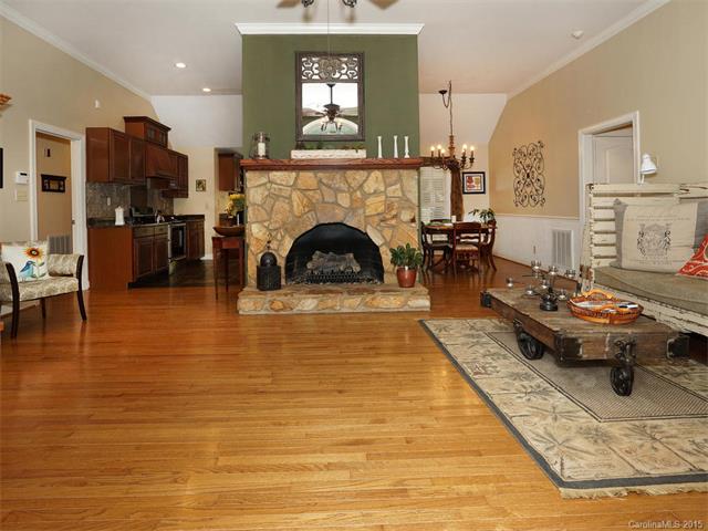 7913 Lakeview Dr, Denver, NC 28037 photo 4
