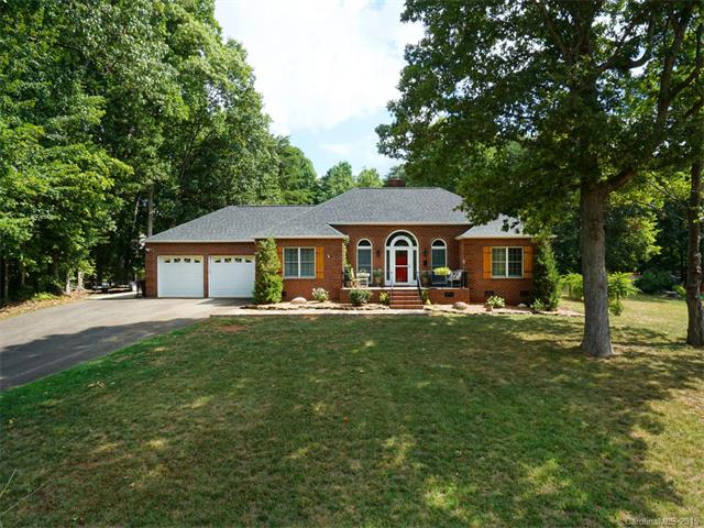 7913 Lakeview Dr, Denver, NC 28037 photo 1