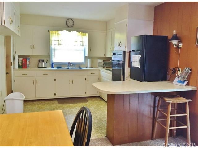 2298 Watts Dr, Lancaster, SC 29720 photo 3