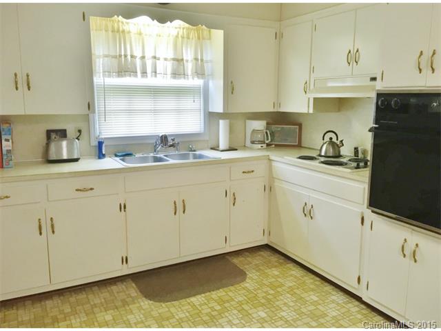 2298 Watts Dr, Lancaster, SC 29720 photo 4