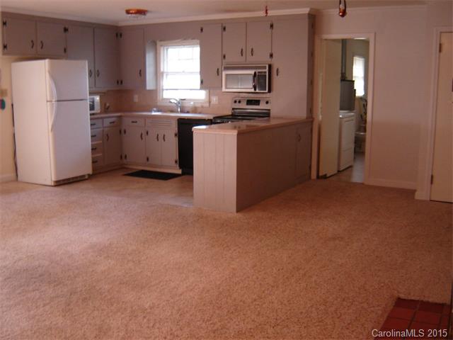 203 Faculty Dr, Wingate, NC 28174 photo 3