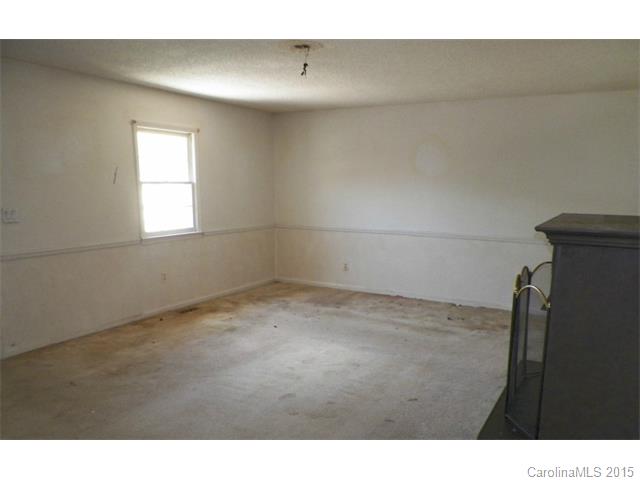 279 Douglas St, Patrick, SC 29584 photo 8