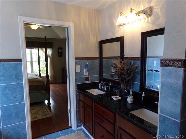 18704 Ronceverte Dr, Cornelius, NC 28031 photo 7