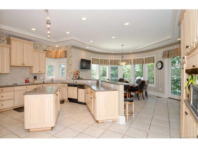18111 Harbor Light Blvd, Cornelius, NC 28031 photo 8